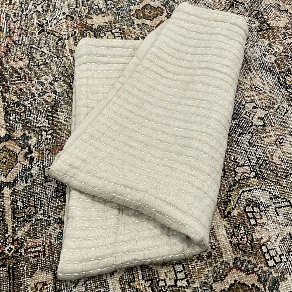 EY ELiSABETH YORK 20” x 36” Cotton King Size Pillow Sham